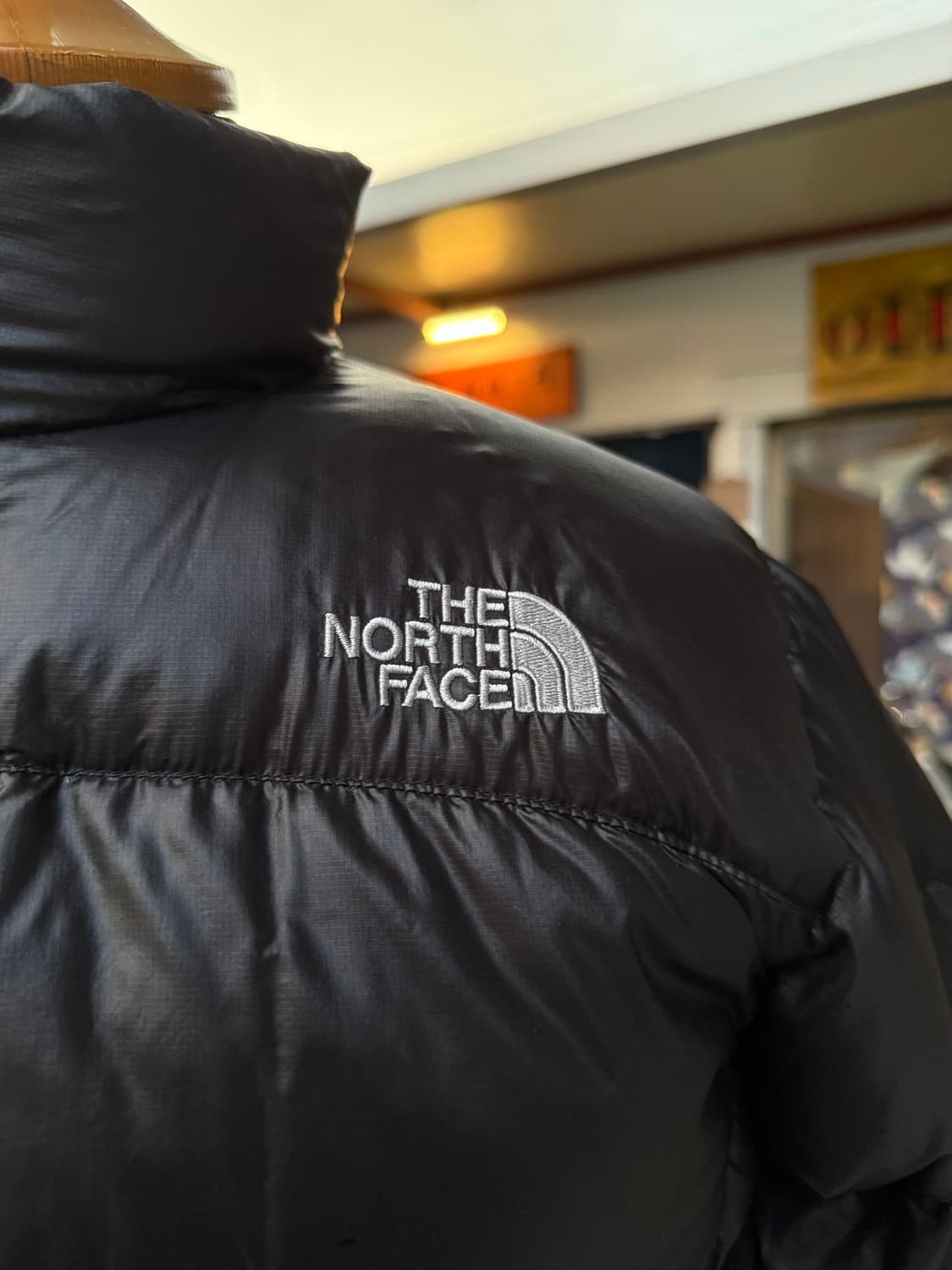 노스페이스 써밋시리즈 라이트 다운 패디드 자켓 85 상품이미지8