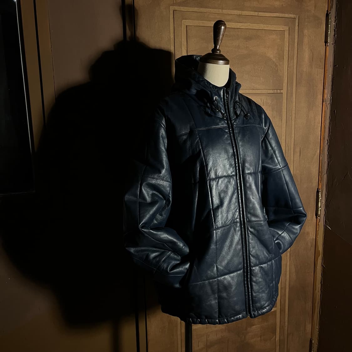 Lambskin Deep Blue Hood Padded Jacket 상품이미지7