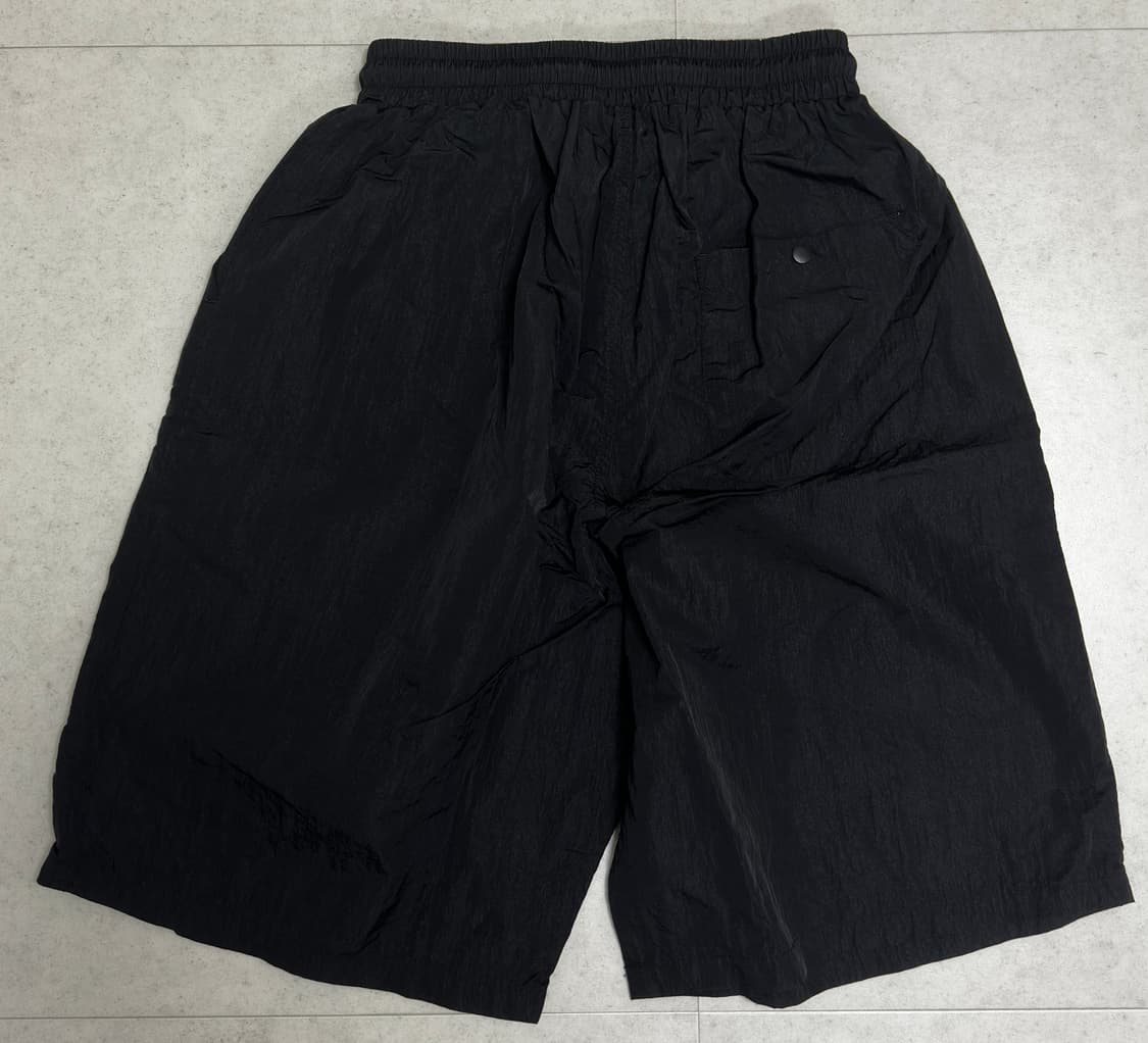 발루트 나일론 쇼츠 상품이미지3