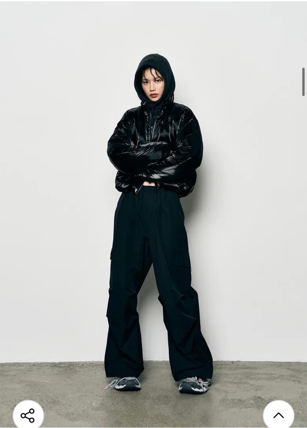 레더리 크룩키드 스티치 크롭 푸퍼 자켓 [GLOSSY BK] 판매 상품이미지6