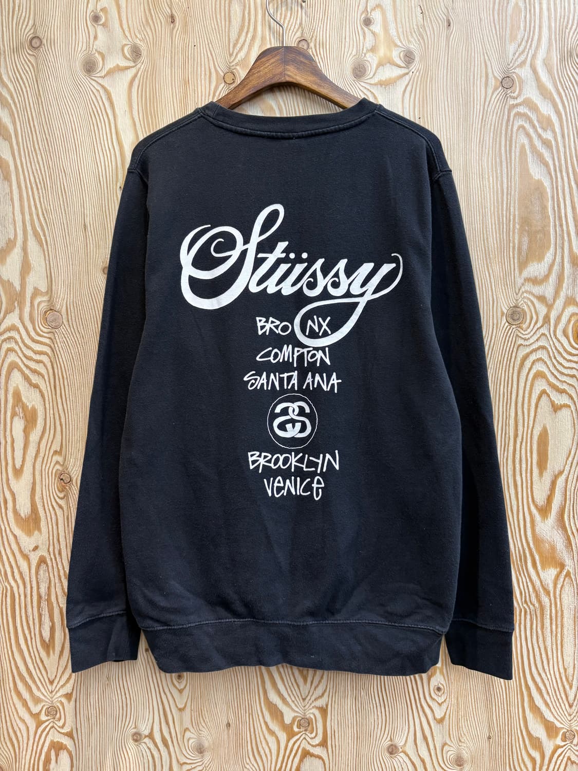 스투시 월드투어 맨투맨 상품이미지2