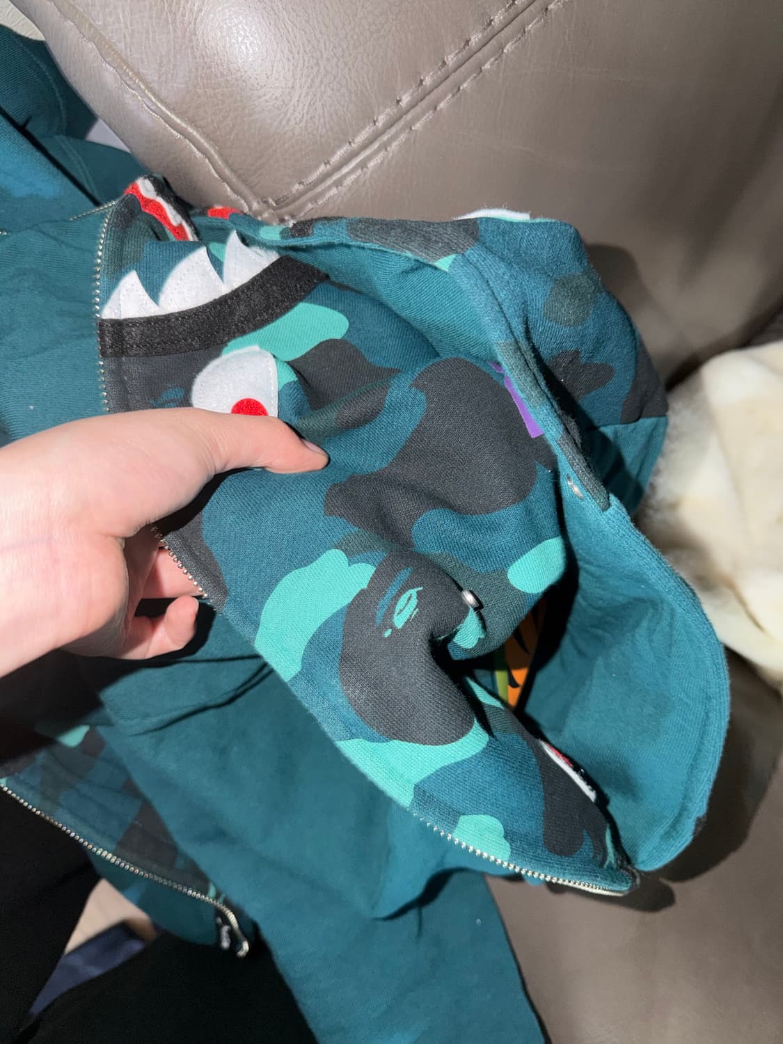 베이프 컬러 카모 샤크 풀 집 더블 후드 그린 (청록) 롱샷 률 착용 상품이미지5