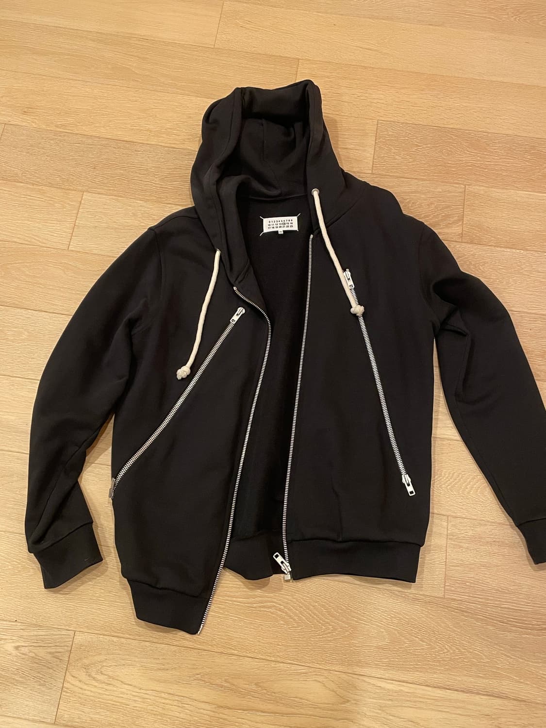 마르지엘라 후드집업 상품이미지1