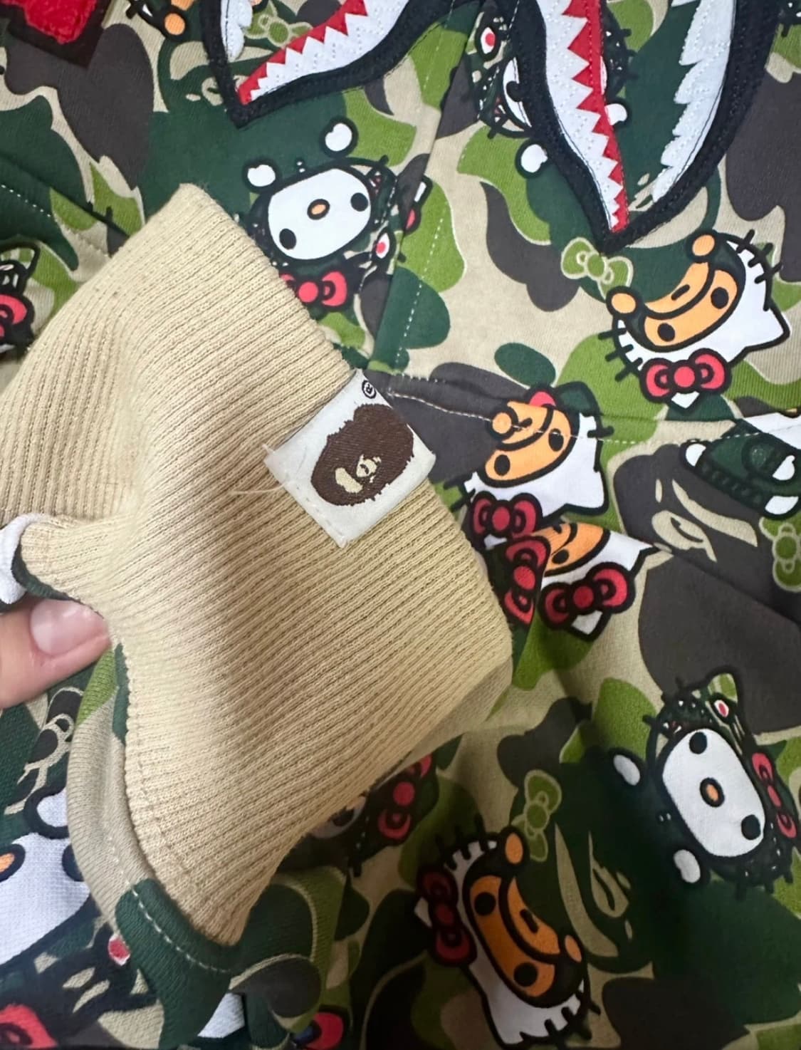 헬로키티 베이프 후드집업 상품이미지4