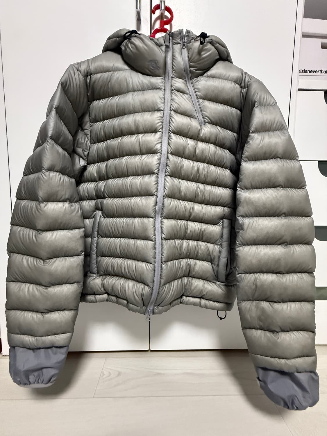 산산기어 24fw 서픽스 푸퍼 2size 판매합니다 상품이미지1