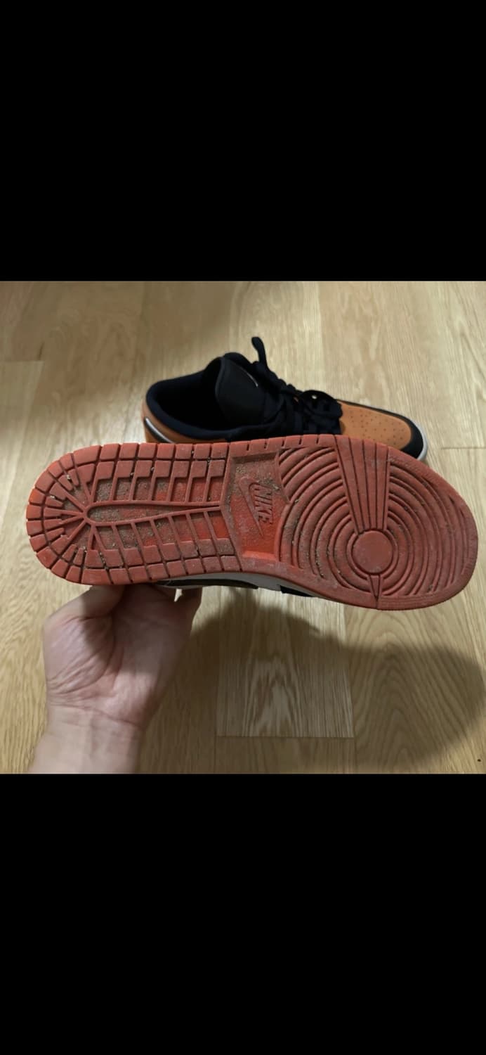 나이키 에어조던 1로우 쉐터드 백보드 상품이미지3