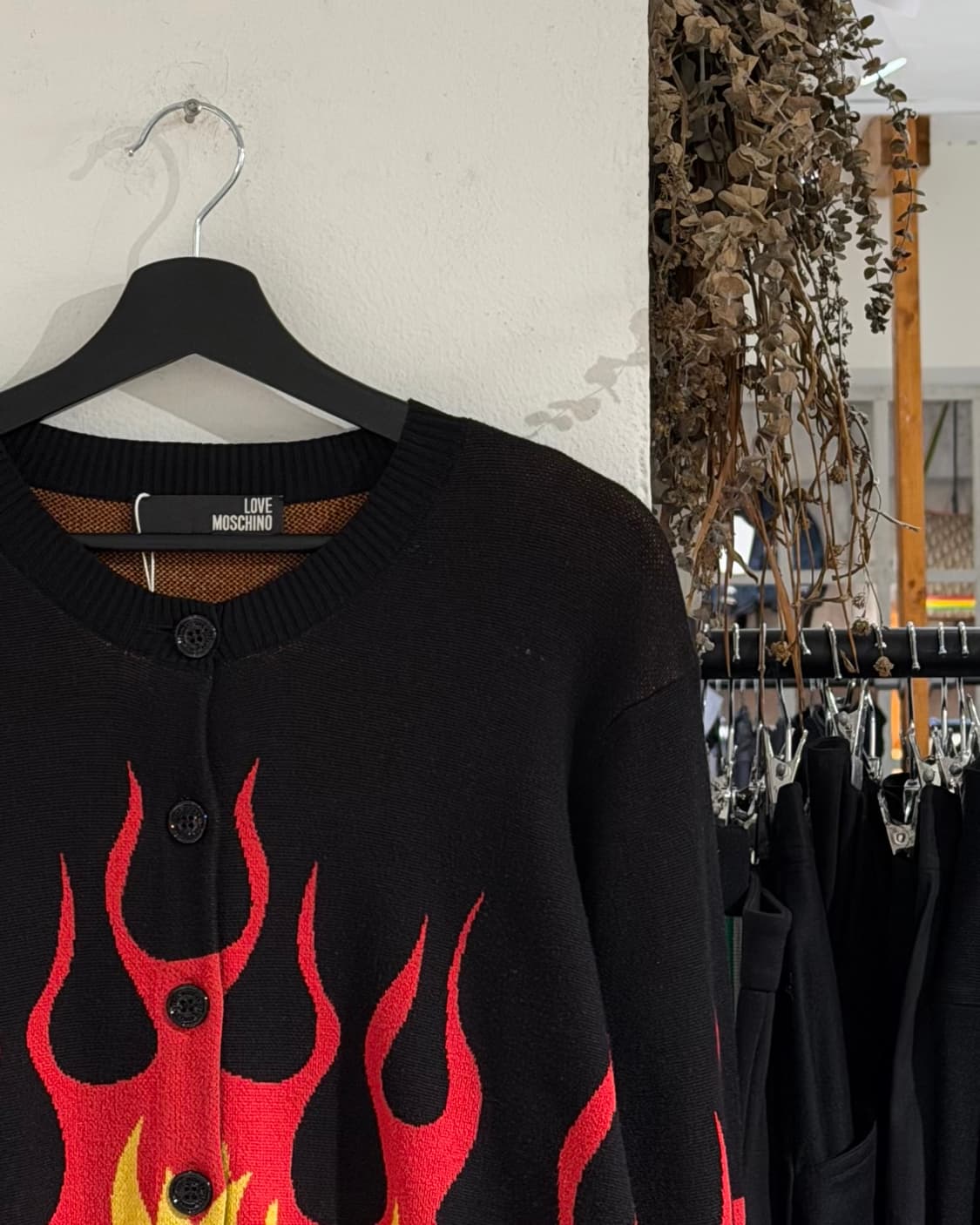 모스키노 블랙 파이어 패턴 니트 가디건 상품이미지3