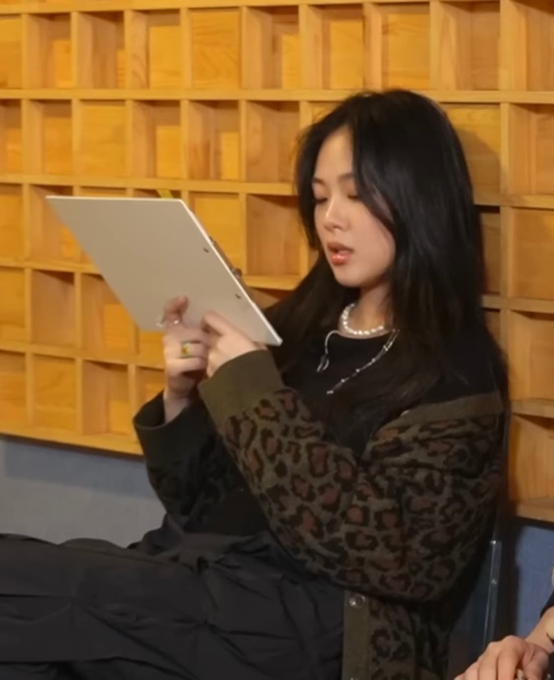 제니 비비 레오파드 가디건 카키 새상품 상품이미지1