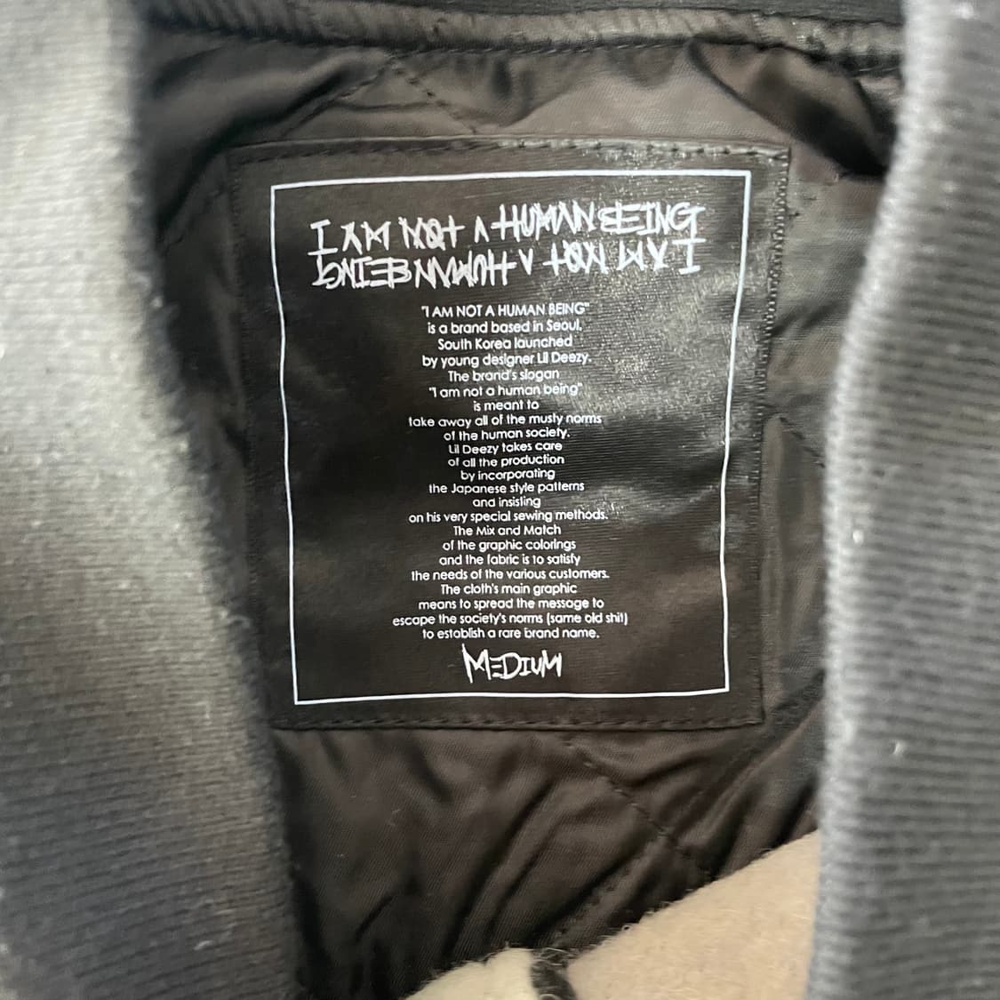 아임낫휴먼비잉 울 자켓 상품이미지4