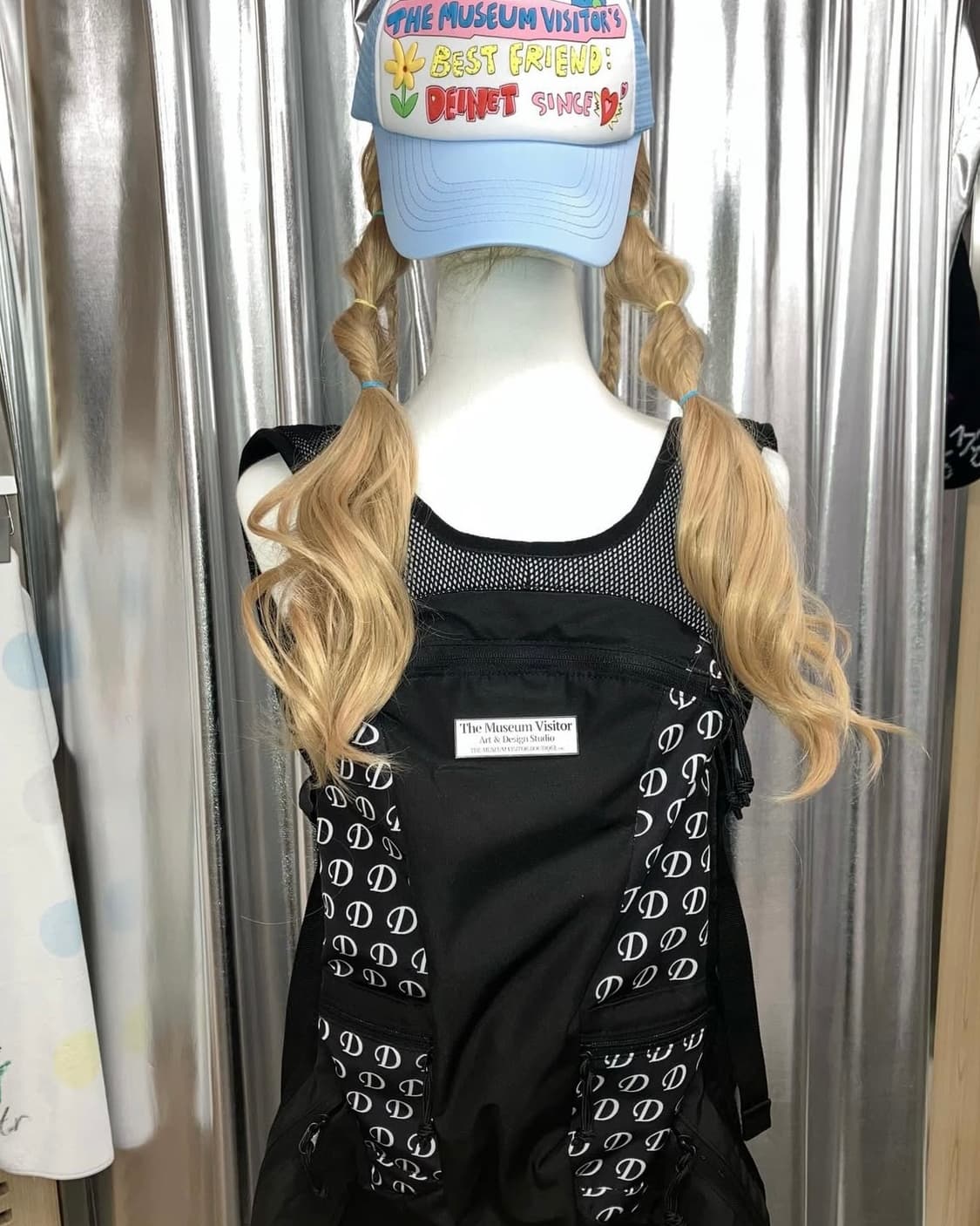 다이닛 더뮤지엄비지터 D로고 러닝 등산 데일리 백팩 마뗑킴 상품이미지1