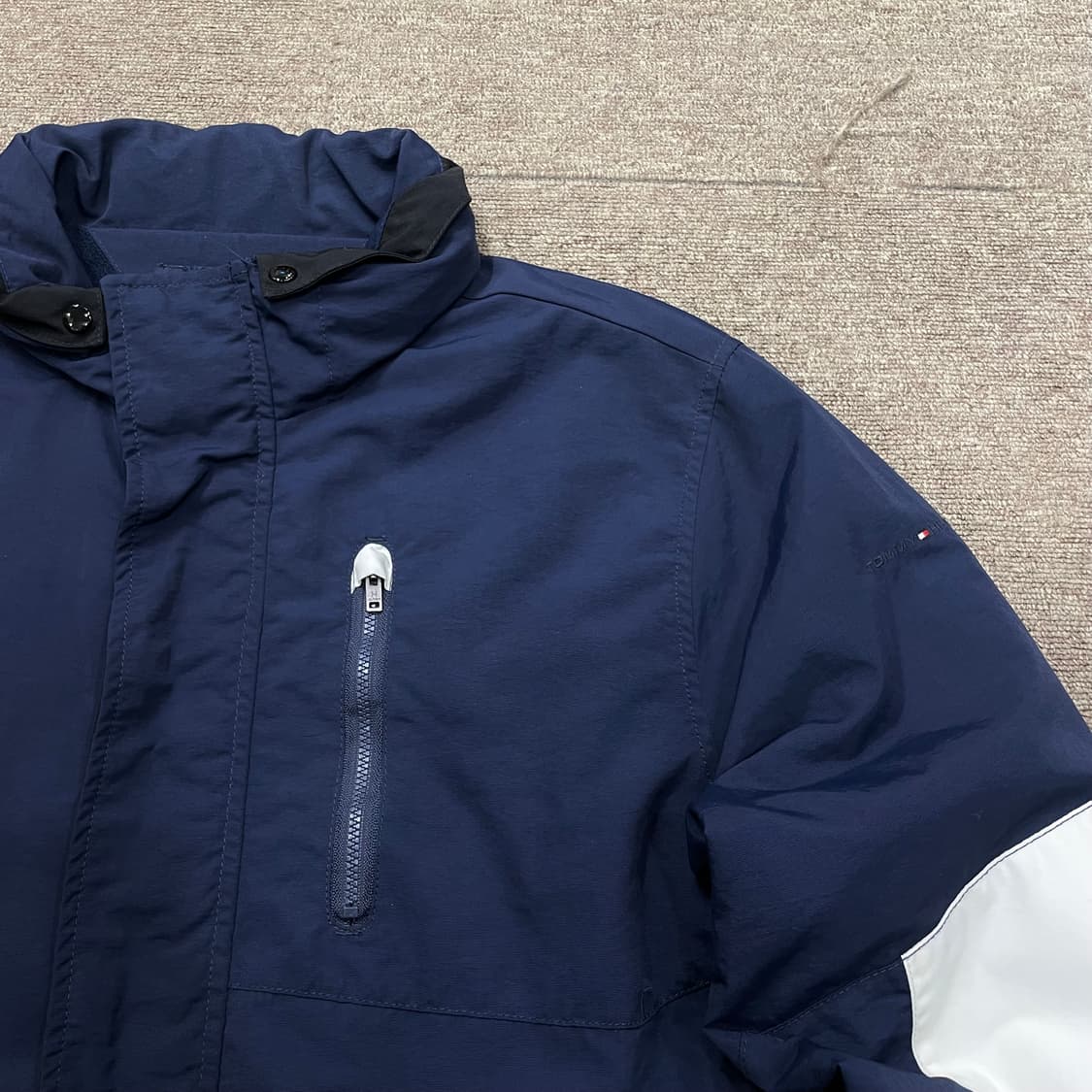 (L) Tommy 타미힐피거 바람막이 자켓 상품이미지3