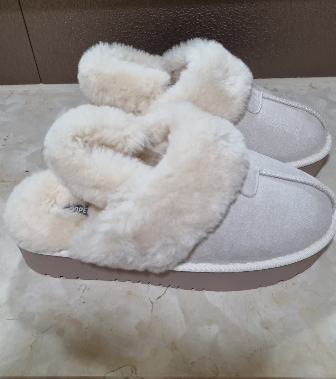 슈펜 신세틱 스웨이드 투웨이 플랫폼 웜샌들 아이보리 털 슬리퍼 상품이미지1