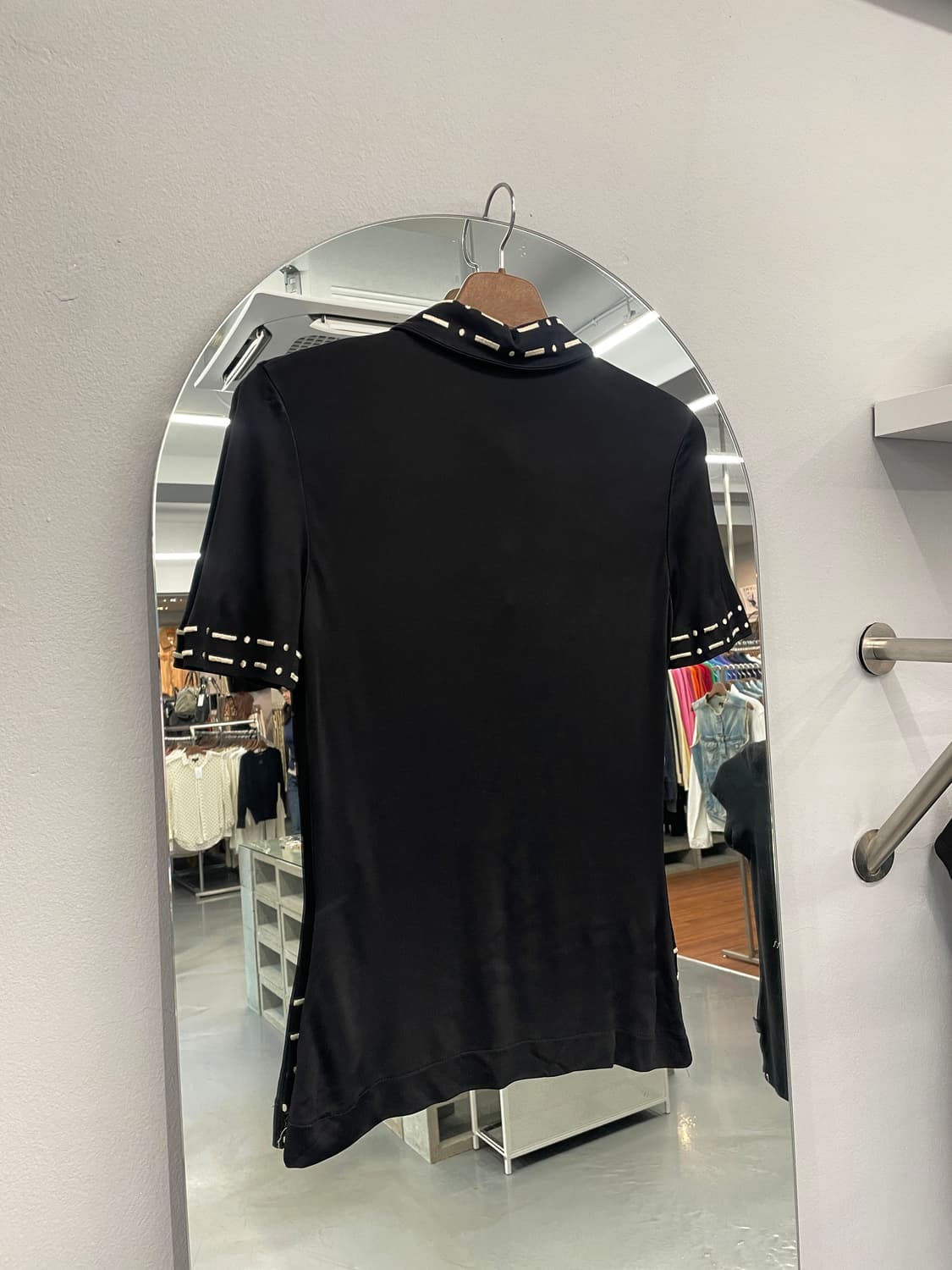 펜디 PK 반팔 티셔츠 자수 스티치 로고 디테일 슬림핏 블랙 상품이미지3