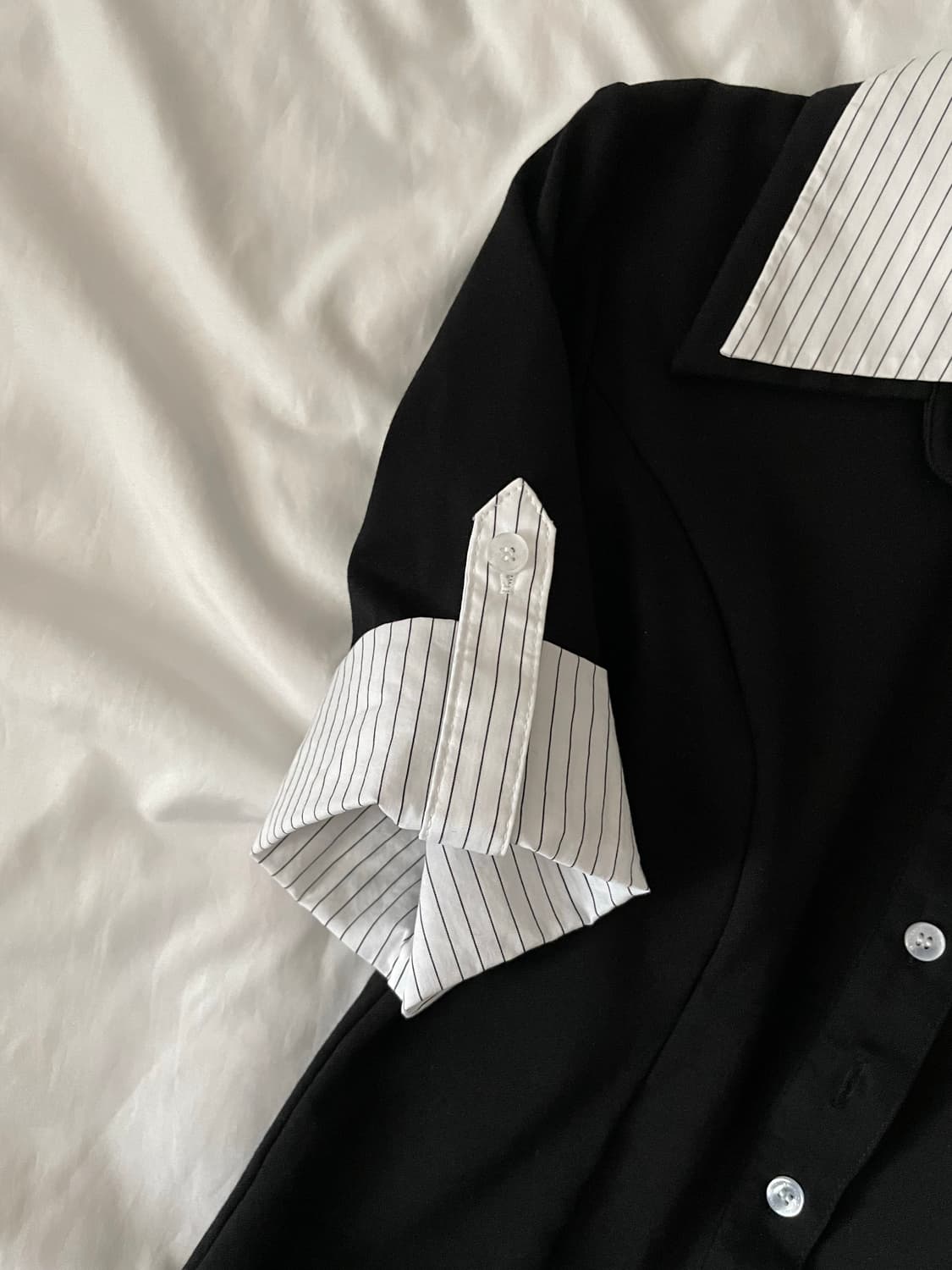 1JINN STUDIO 브이넥 셔츠 올드런드리 상품이미지8