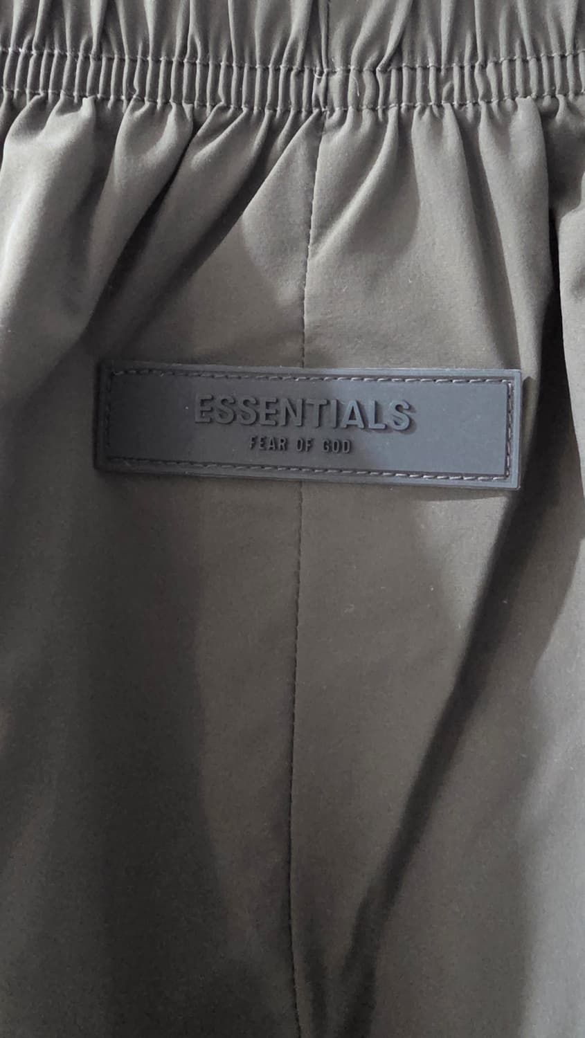 에센셜 여성 반바지 xs카키 상품이미지3