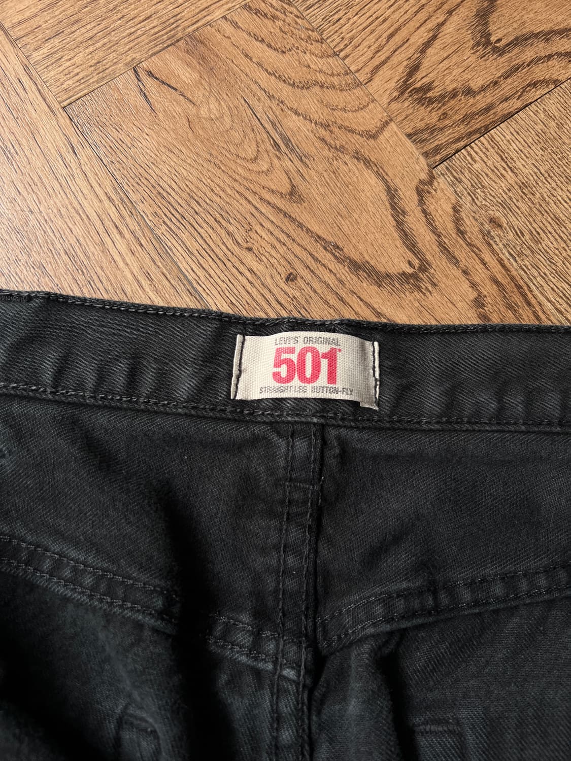 [38]리바이스 유럽 501 스트레이트 흑청 데님 팬츠 상품이미지4