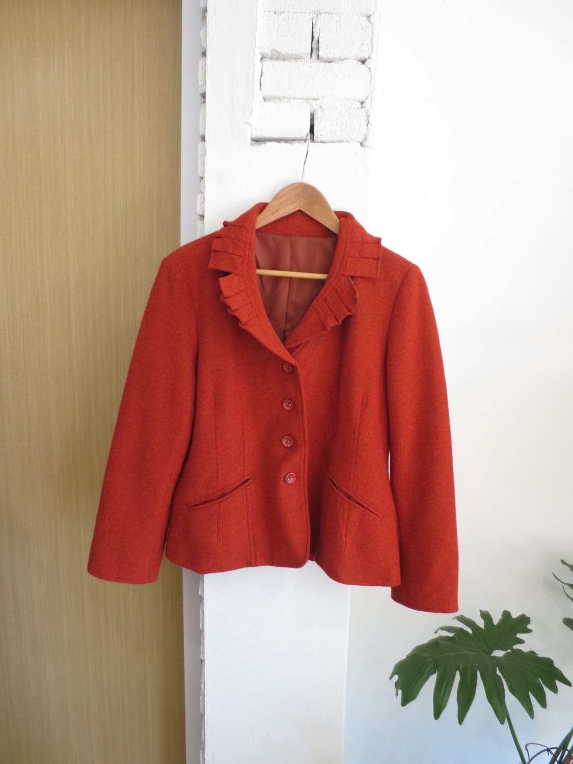 Red frill jacket 상품이미지5