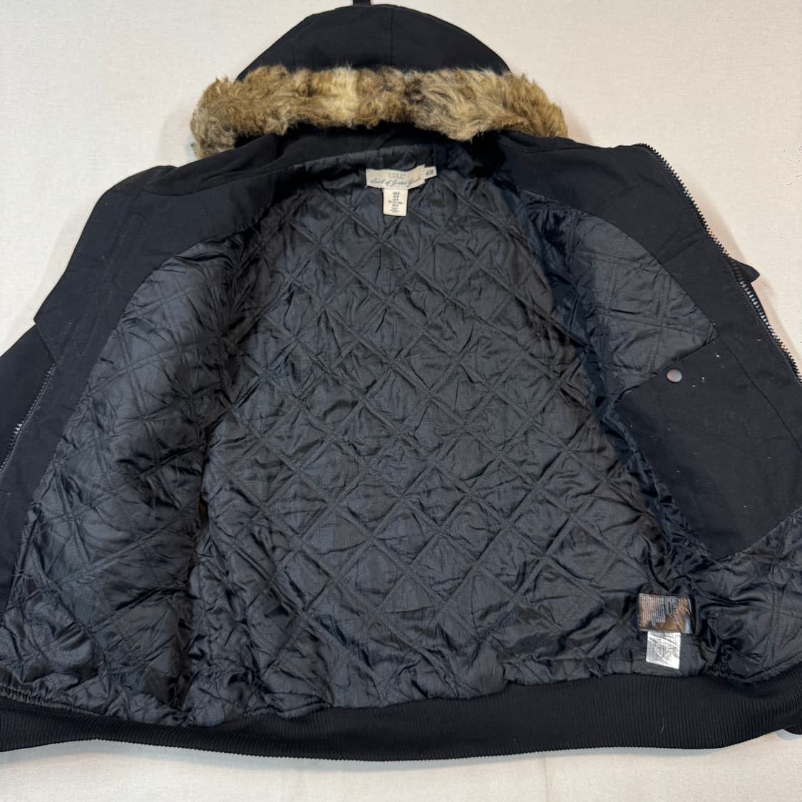 M) H&M 블랙 후드 퍼 패딩 점퍼 상품이미지4