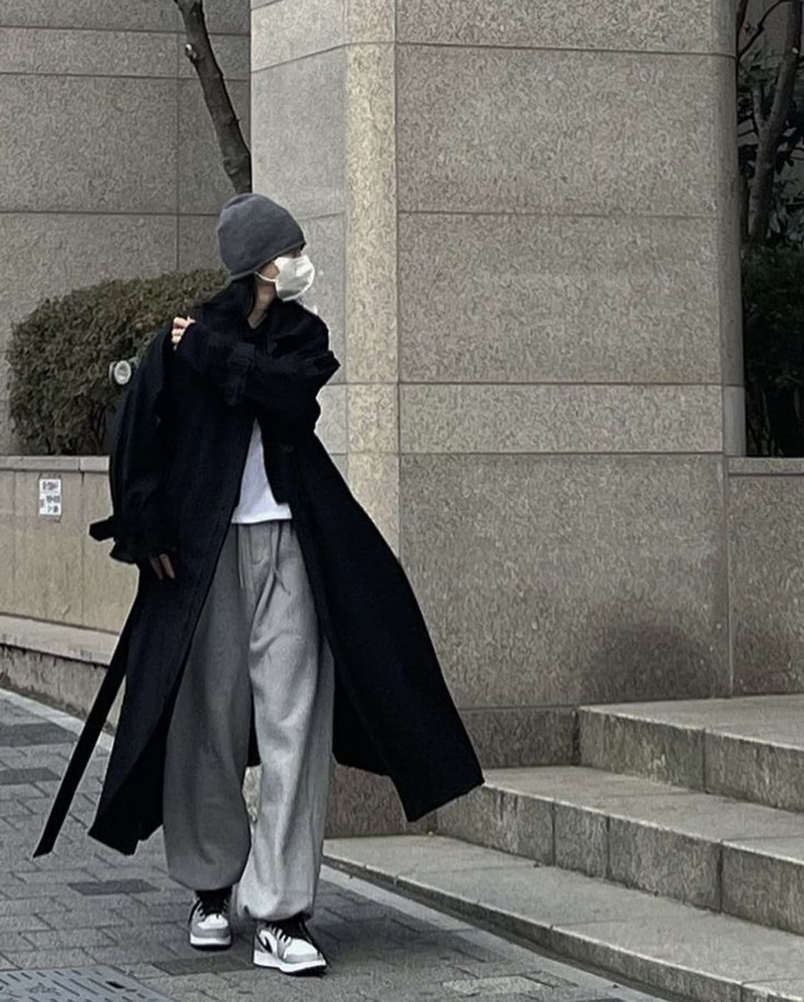 트리밍버드 싱글 트렌치 코트 블랙 상품이미지3