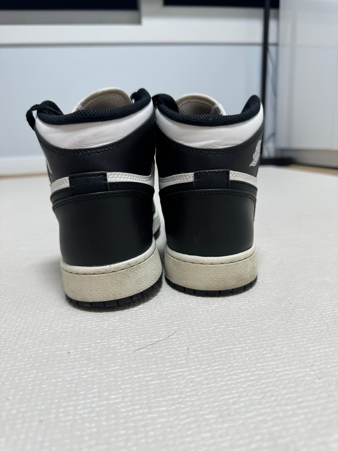 (GS) 조던 1 레트로 하이 OG 블랙 화이트 2014 상품이미지4