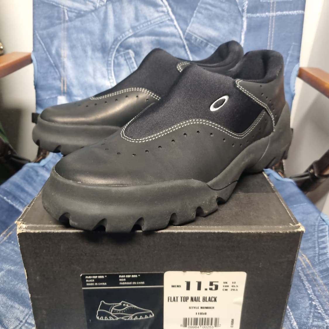 오클리 아카이브 플랫네일 (2001) 슬립온 295 상품이미지1