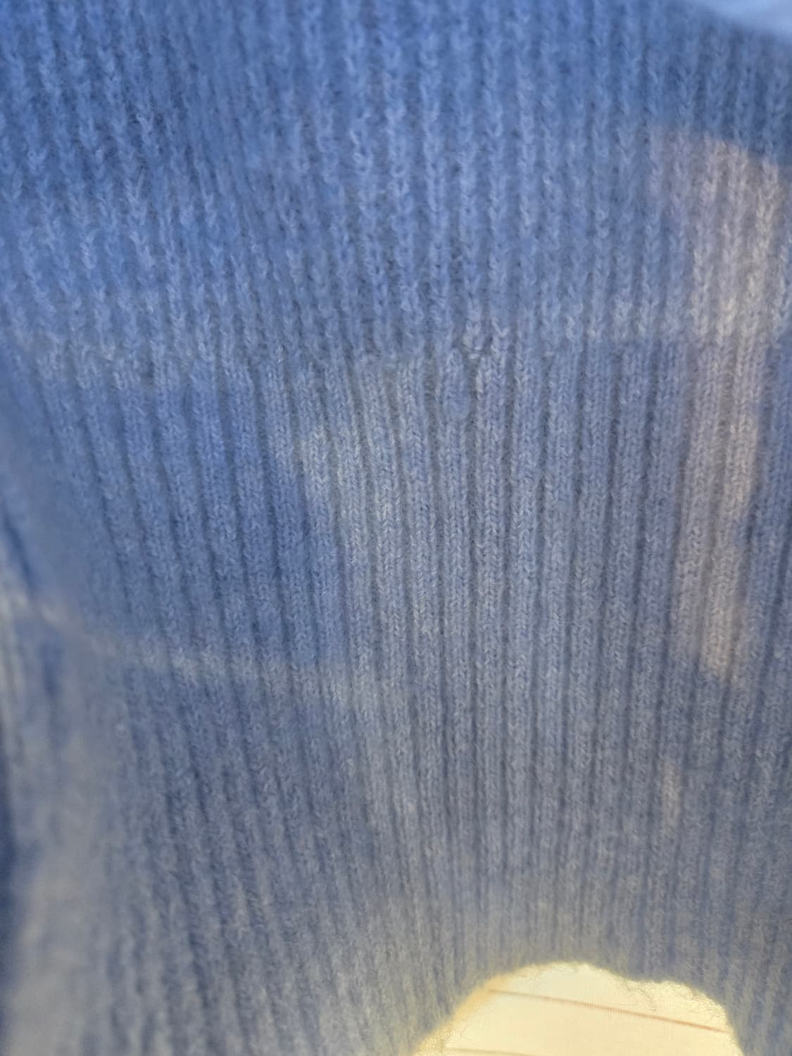 산드로블루 니트 스웨터 큐빅 장식 상품이미지5