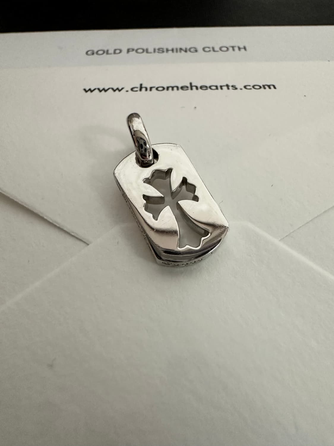 크롬하츠 화이트골드 타이니도그택 컷아웃 상품이미지3