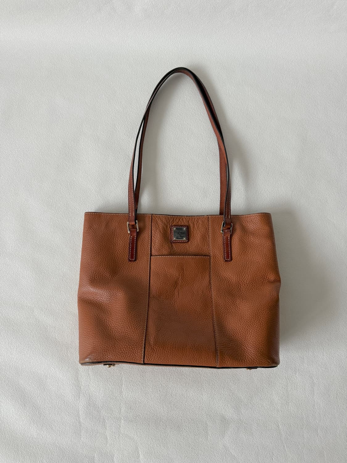 두니앤버크(DOONEY&BOURKE) 레더 숄더백(riri zip) 상품이미지1