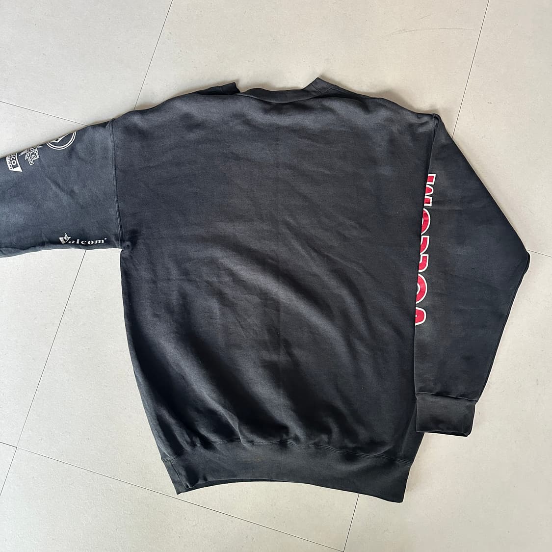 90s 볼컴(VOLCOM) 올드스쿨 레이싱 프린트 스웻셔츠 (M) 상품이미지7