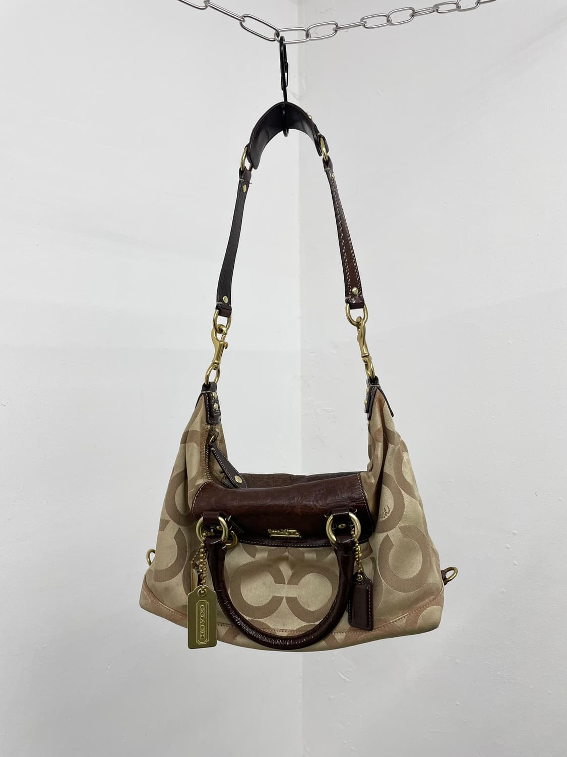 코치 시그니처 자카드 키링 숄더백 상품이미지9