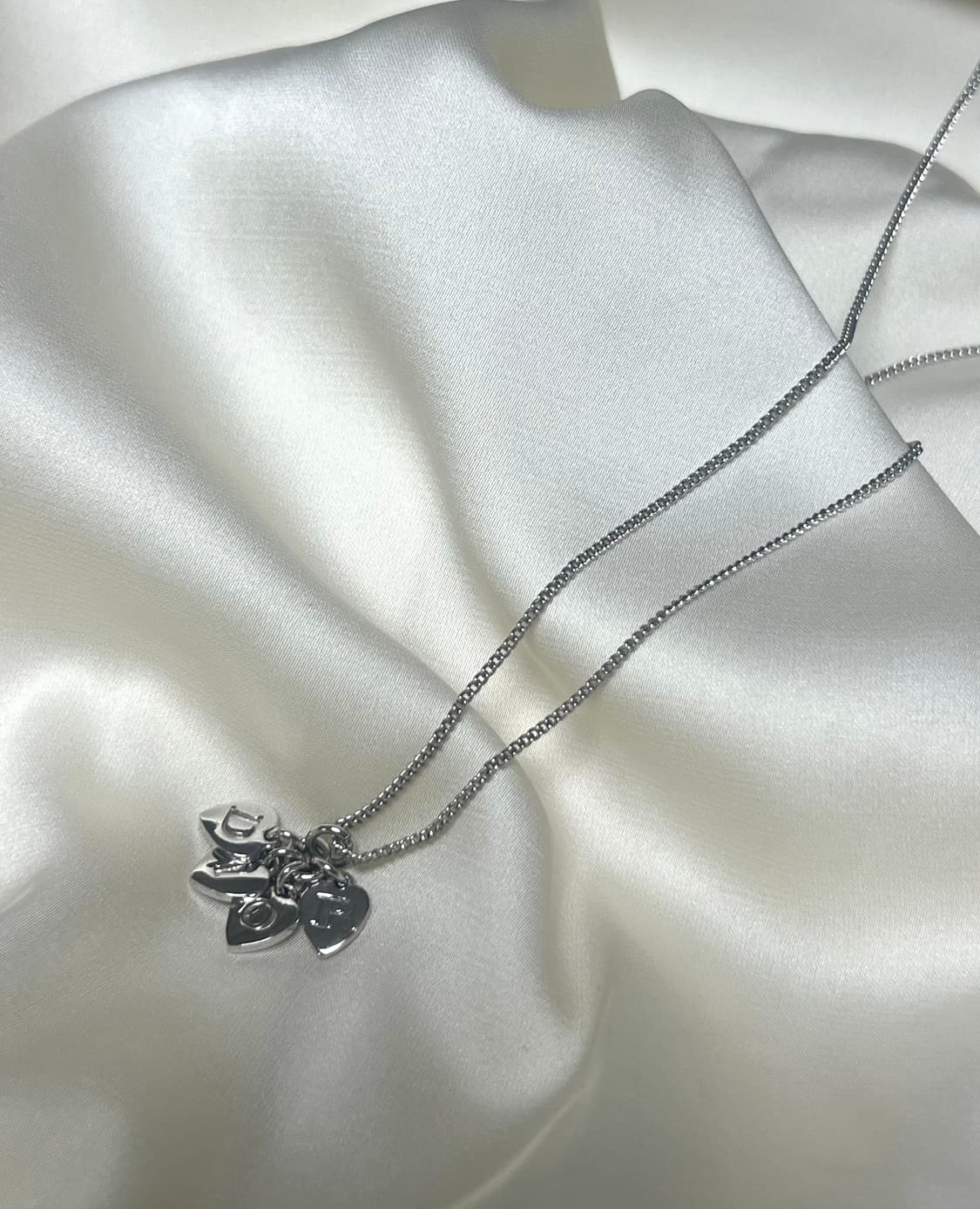 Dior 디올 하트 로고 참 목걸이 상품이미지2