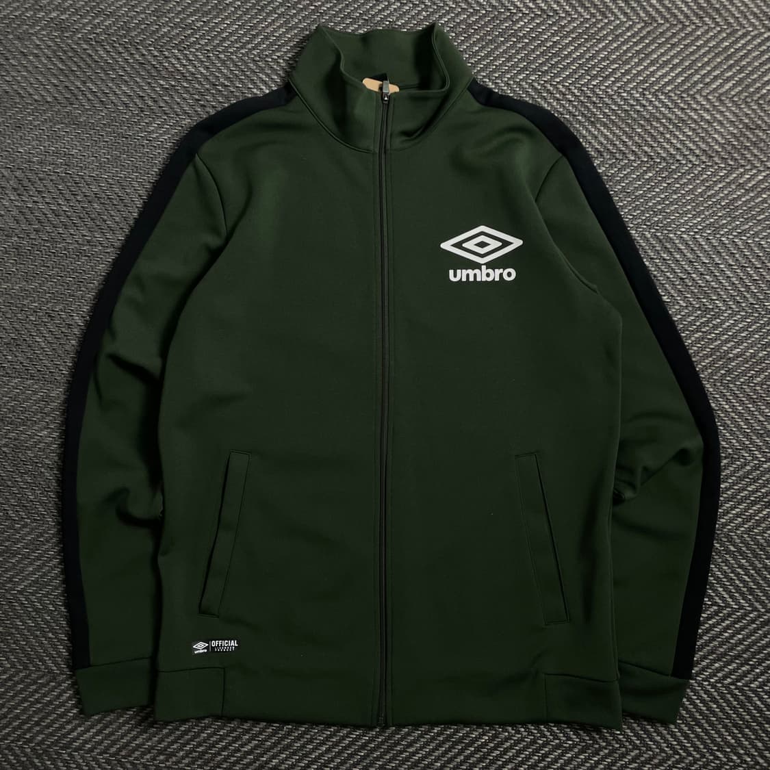 엄브로 솔퍼드 시티 빅로고 풋볼 트랙 자켓o 4449 상품이미지3