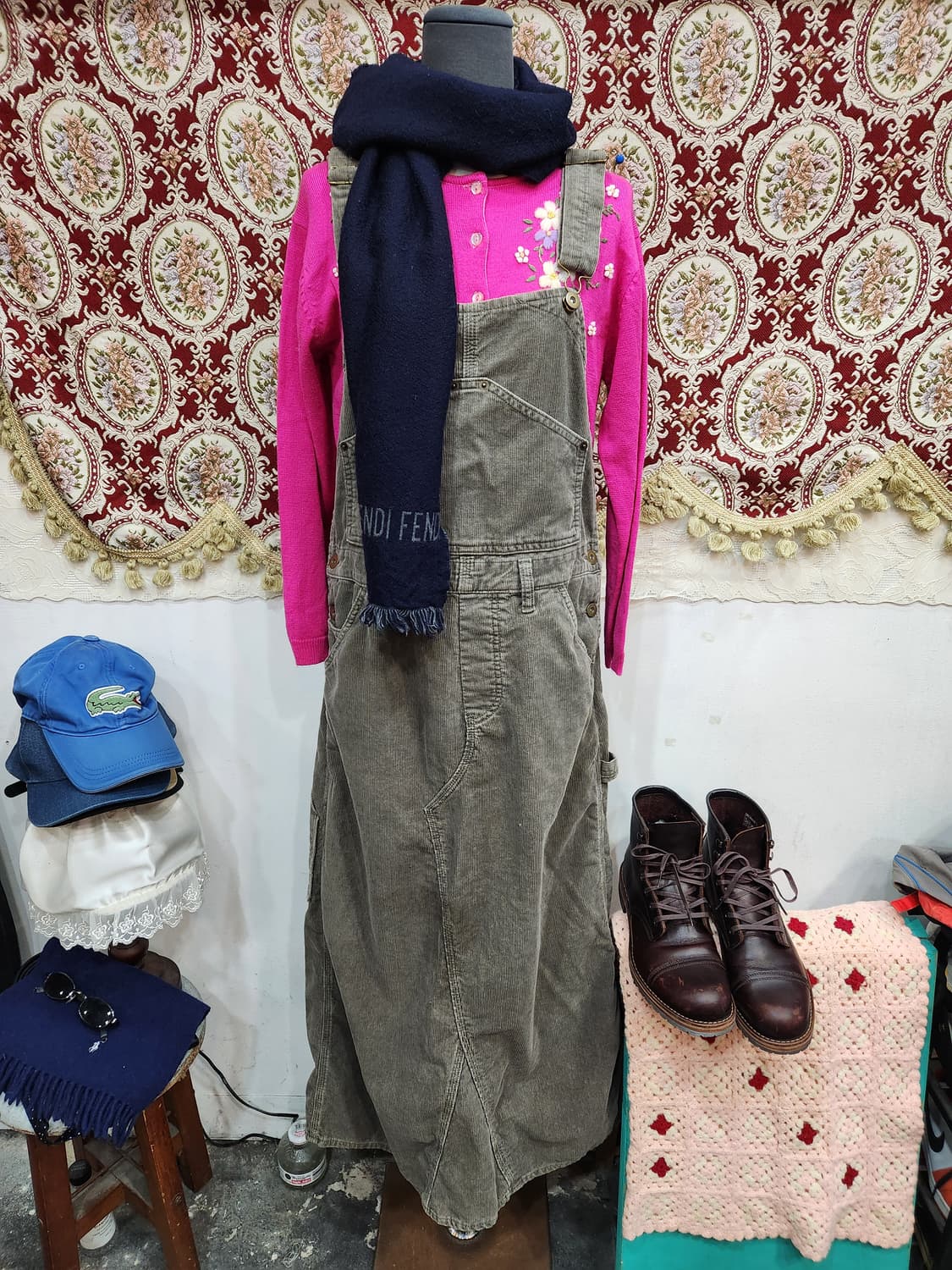 니코엔드 코듀로이 멜빵치마
​
 상품이미지1