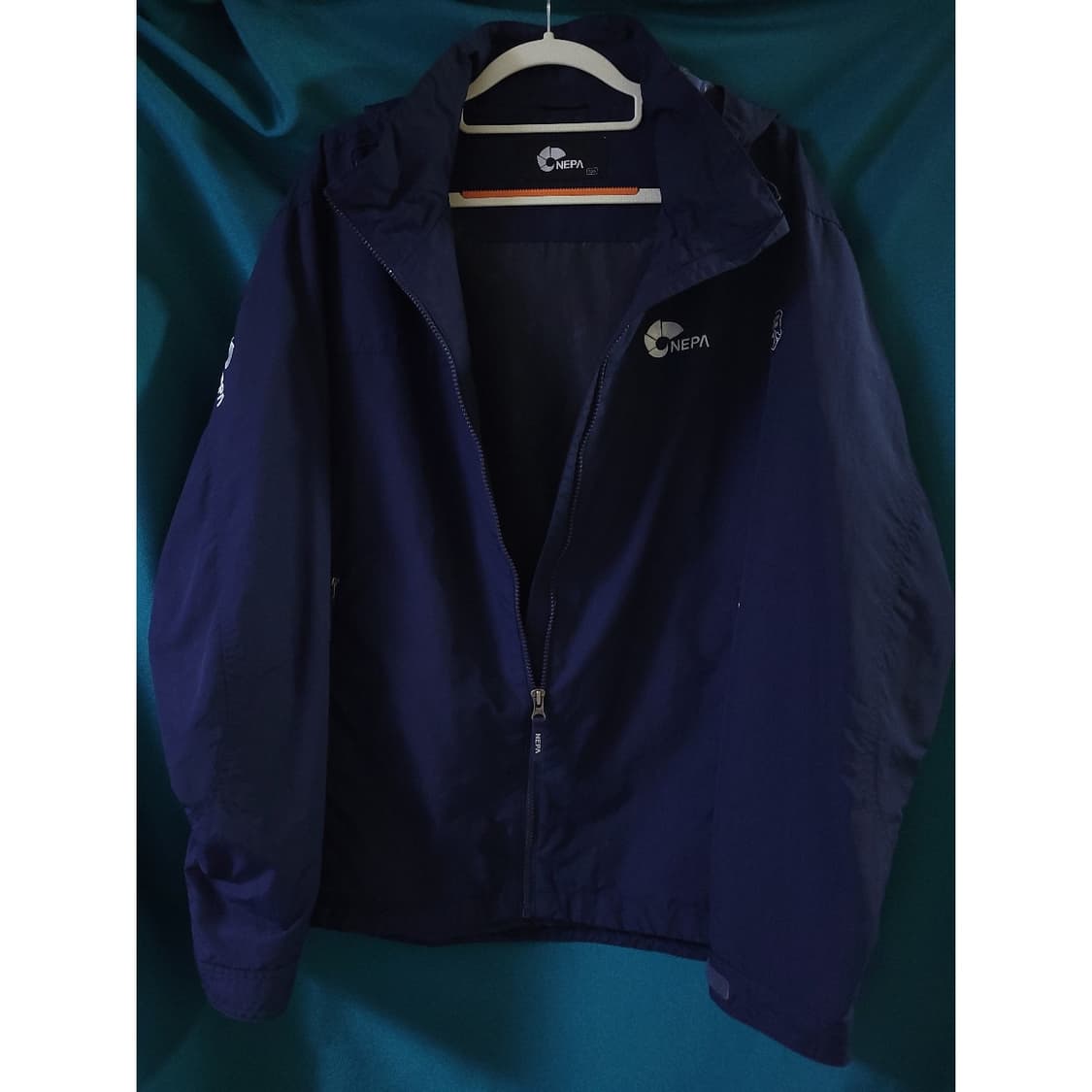 277. 네파 바람막이 [105/XL] 상품이미지3