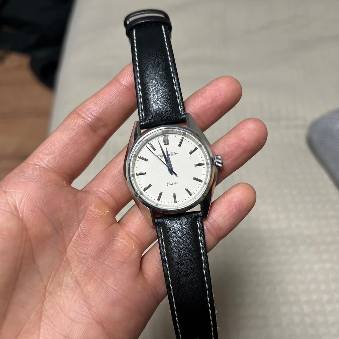 드레스워치 빈티지 크림 쿼츠 시계 상품이미지4