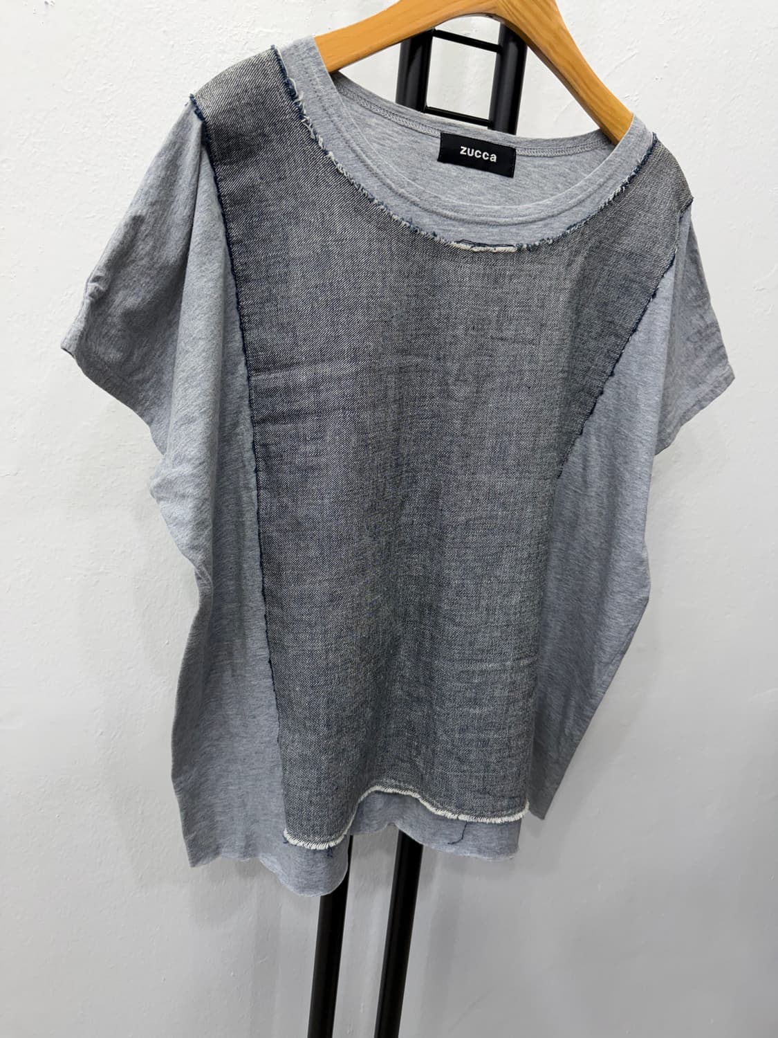 매장판정품) ZUCCA 주카 여성 오버핏 데님 패치 반팔티 4 상품이미지2