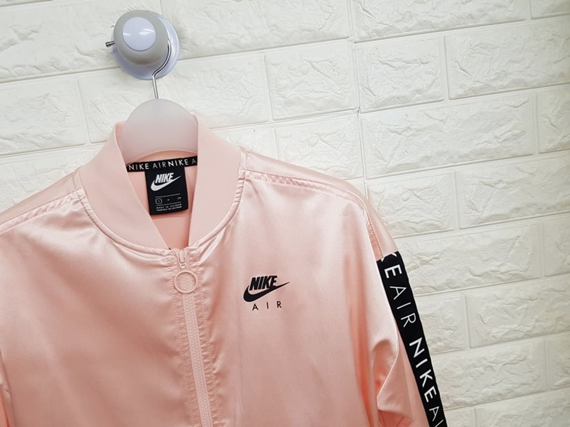 나이키 에어 숏자켓 S 55(사틴 트랙 자켓 페일 핑크 BV4780-68 상품이미지2