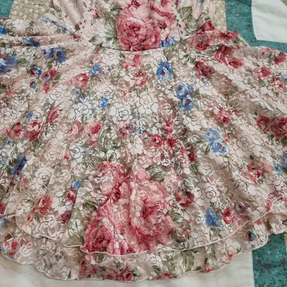 LIZ LISA 레이스 로즈 플레어 올인원 점프수트 상품이미지2