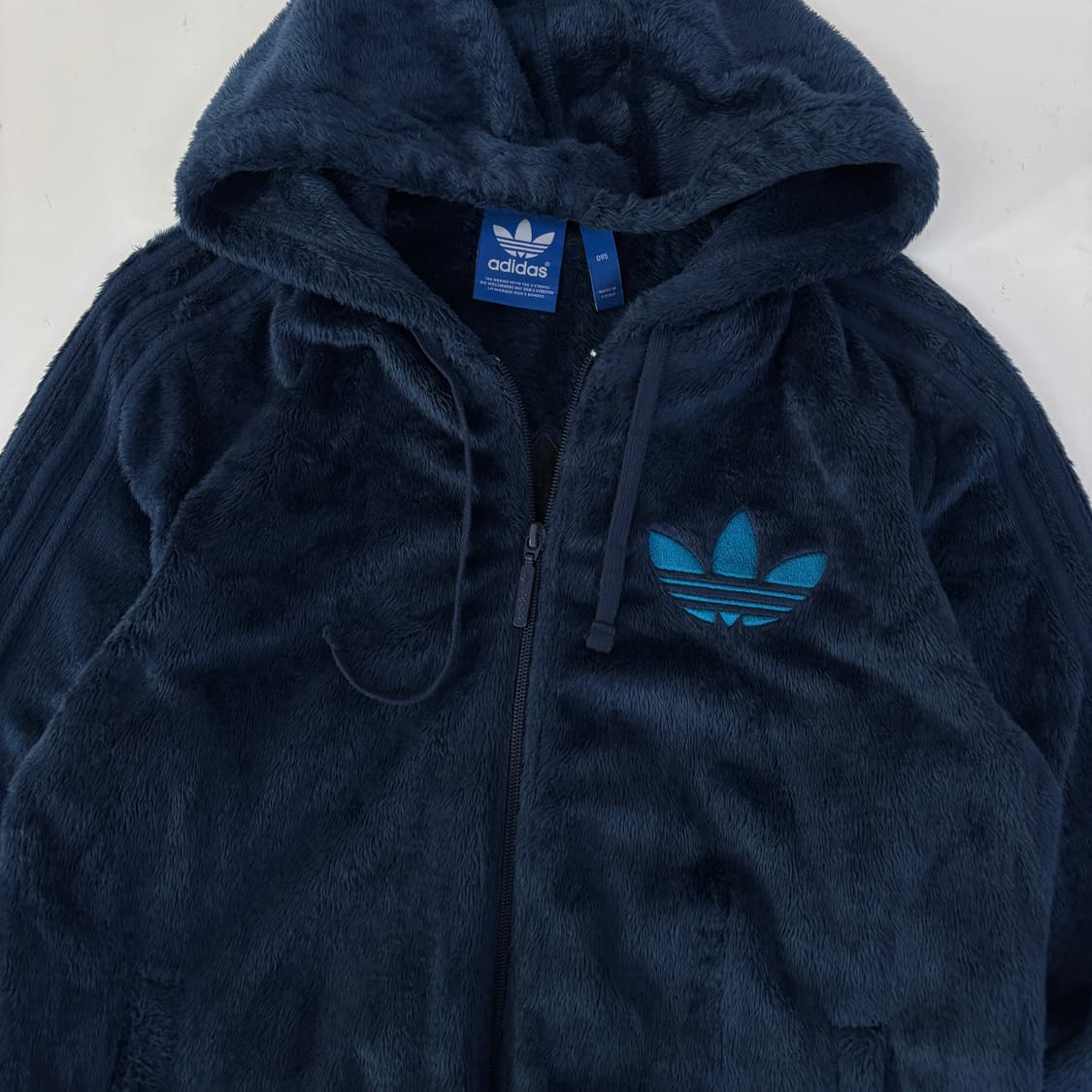 아디다스 빅로고 후리스  상품이미지4