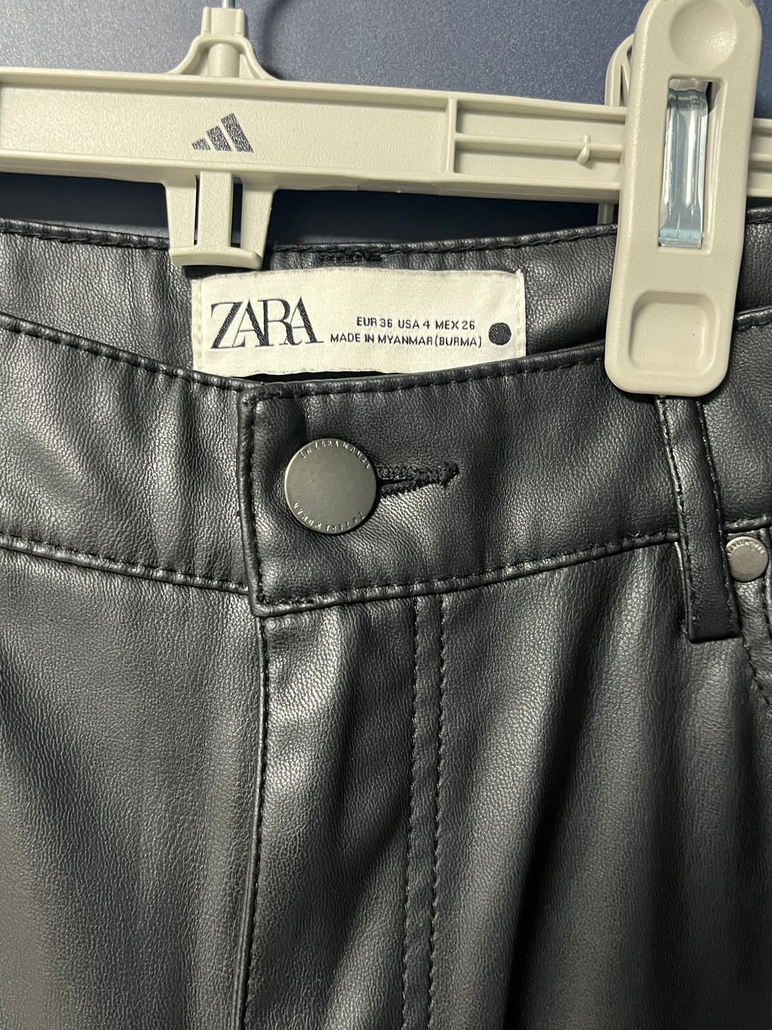 자라 zara 페이크레더 팬츠 렉토 로우클래식 마뗑킴 상품이미지5