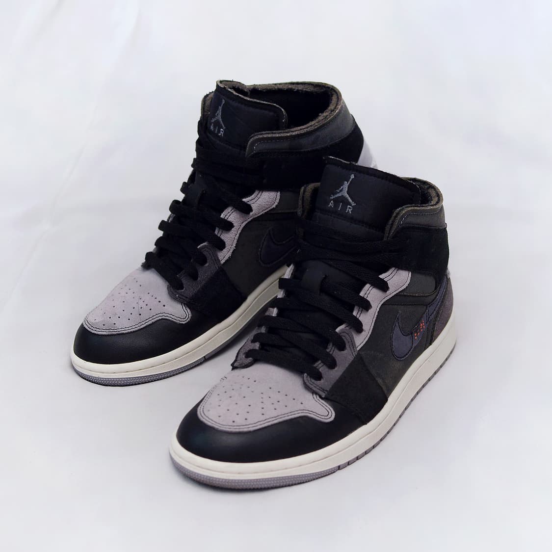 나이키 에어 조던1 미드 SE 크래프트 검회 (US8.5 / 265) 상품이미지1