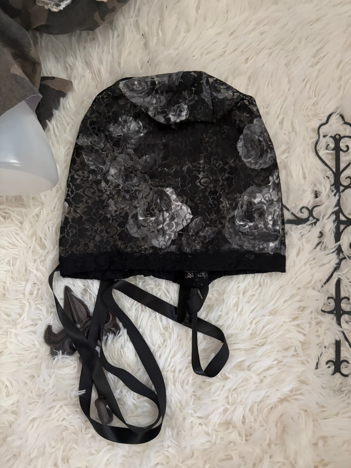  black rose lace eyelet beanie 상품이미지5