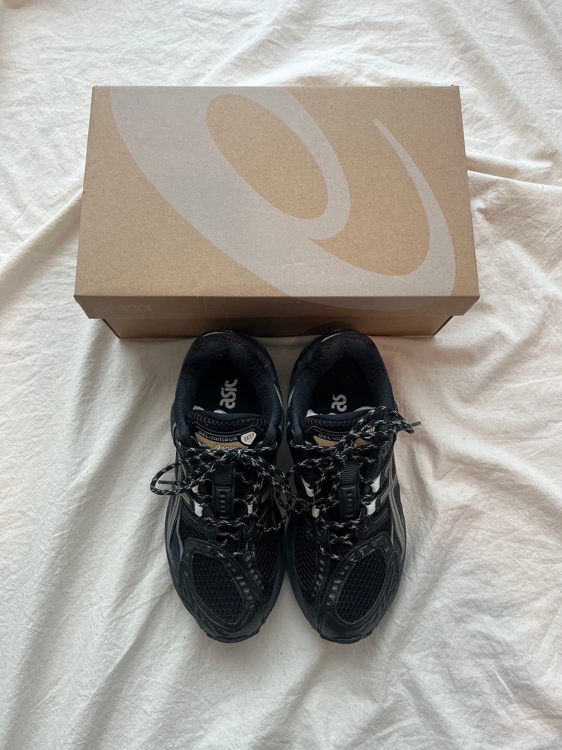 아식스 젤 님버스 10.1 블랙:클레이그레이 상품이미지1