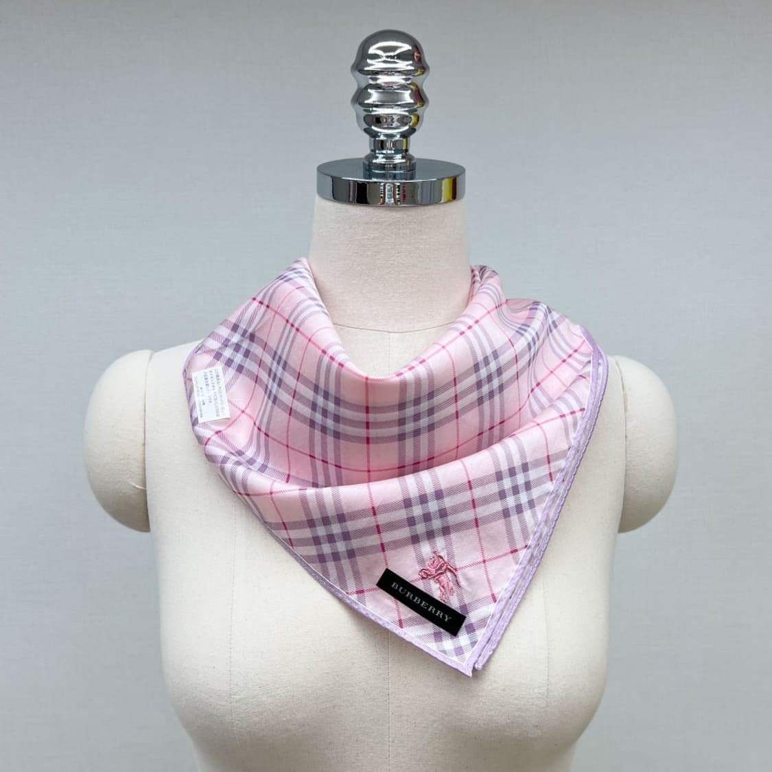 (새상품) burberry /버버리 쁘띠스카프 손수건 상품이미지10