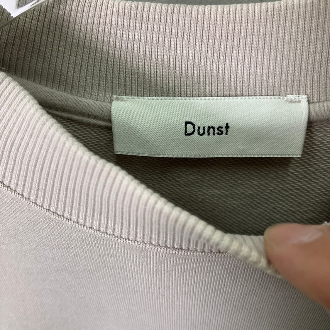 Dunst 던스트 베이지 맨투맨 티셔츠 상품이미지4