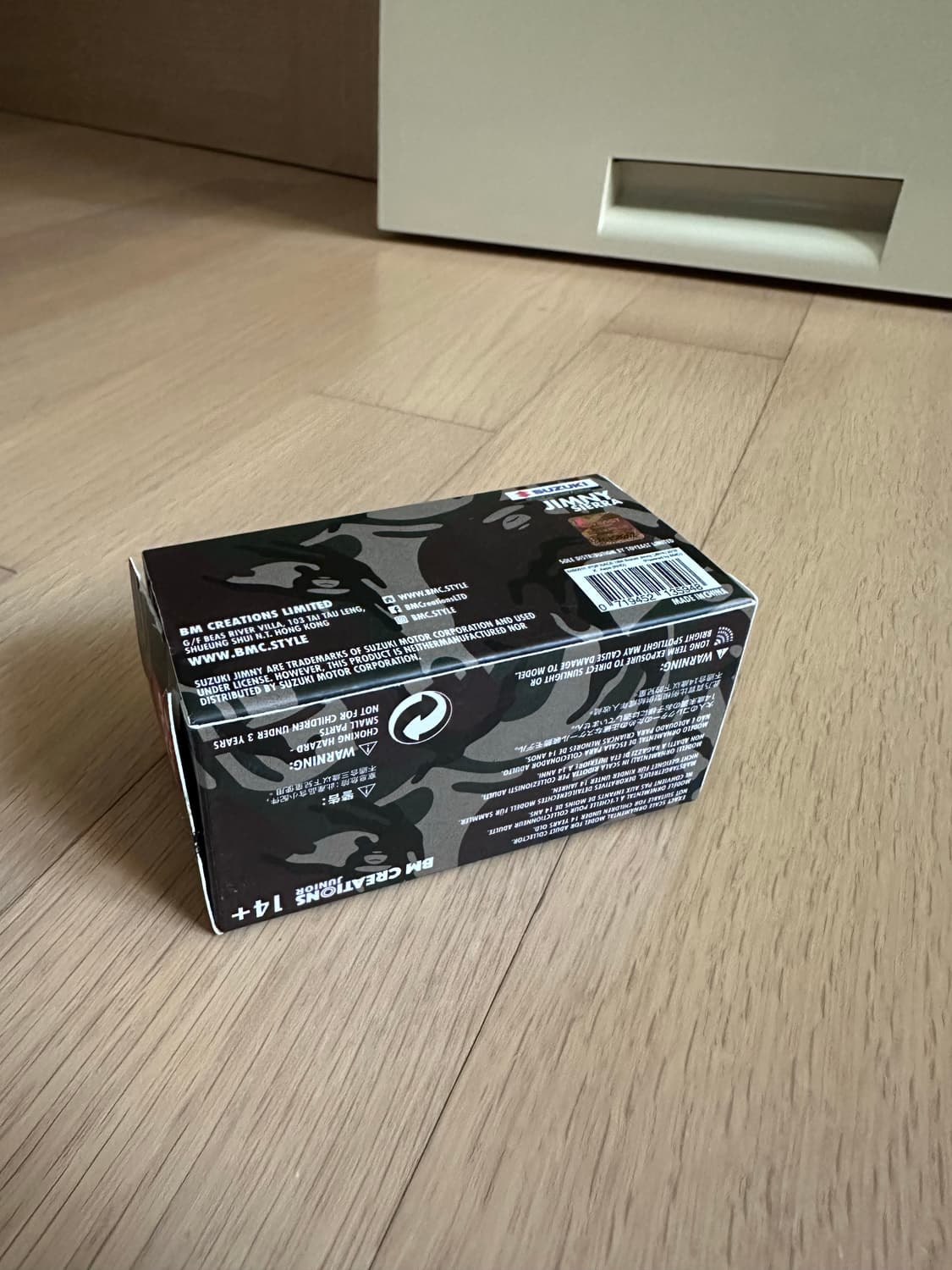 AAPE X 스즈키 짐니 미니카 1/64 상품이미지5