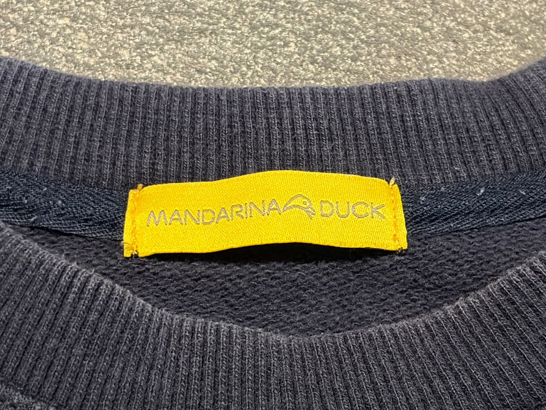 만다리나덕 맨투맨 상품이미지3