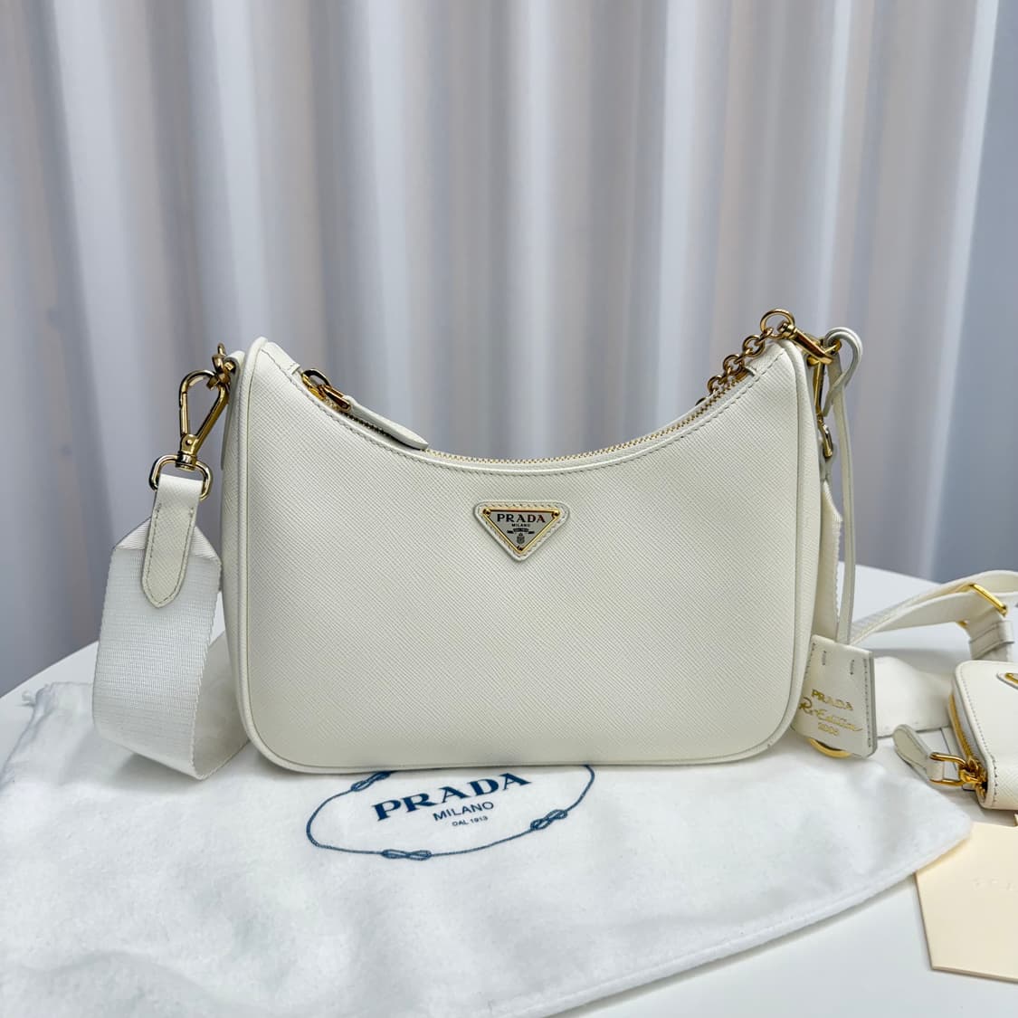 [정품] 프라다 사피아노 레더 체인 금장 크로스 호보백 상품이미지2