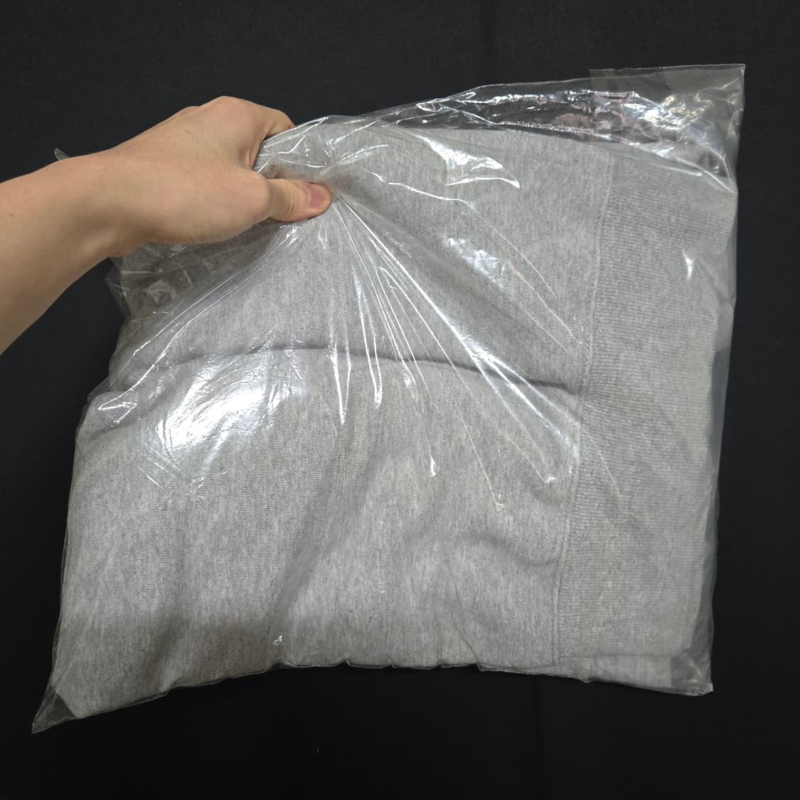 마크곤잘레스 와릿이즌 로고 자수 맨투맨 그레이(S사이즈) 상품이미지2