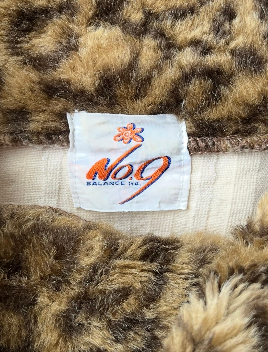 *SALE) No.9 레오파드 퍼카라 벨벳 크롭탑 상품이미지7